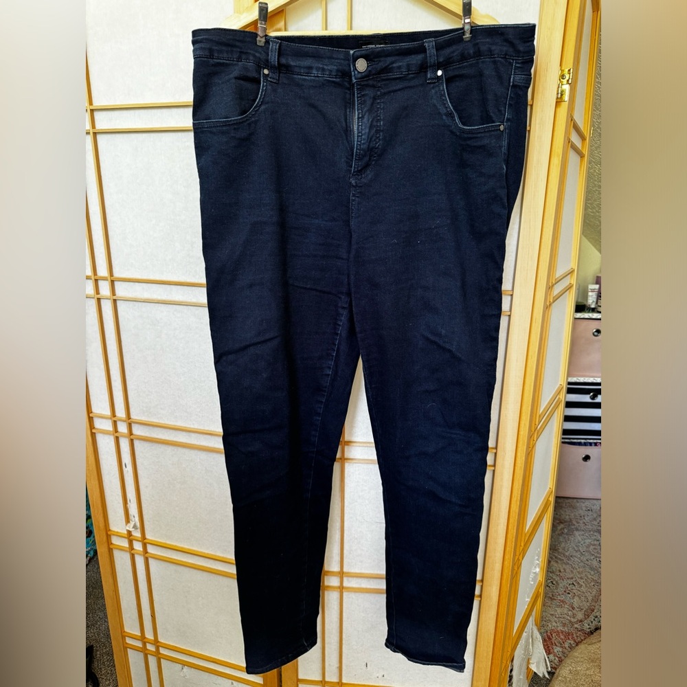 Dark denim skinny jeans by Universal Standard